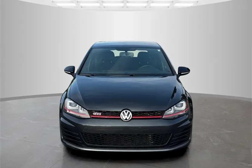 2017 Volkswagen Golf GTI Sport photo 1