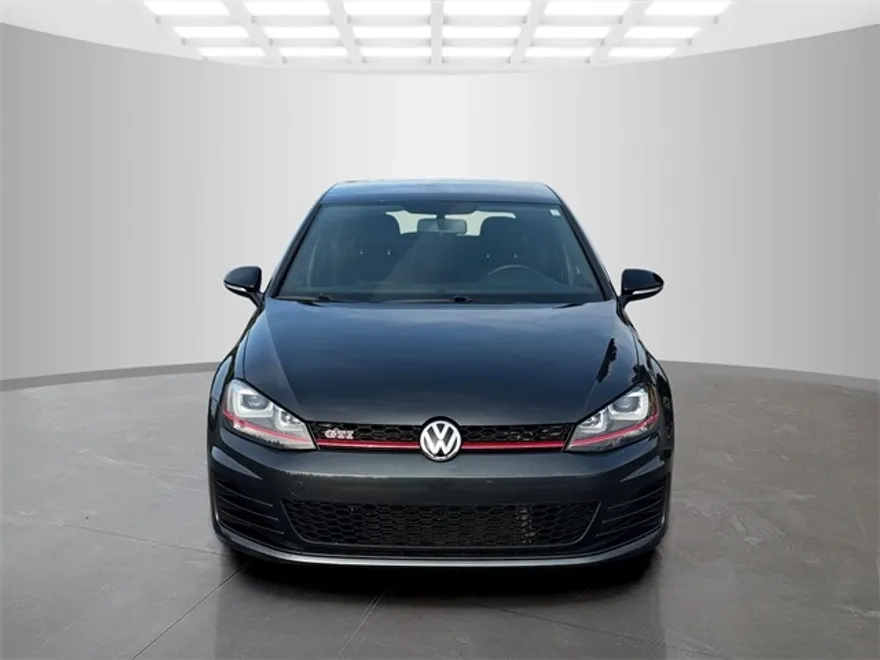 2017 Volkswagen Golf GTI Sport photo 1