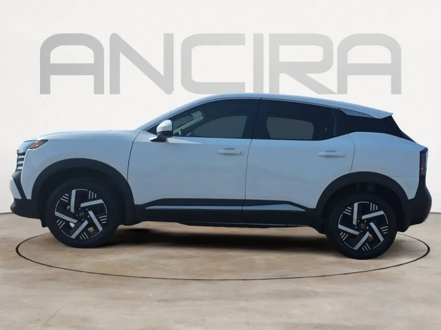 2025 Nissan Kicks SV photo 1