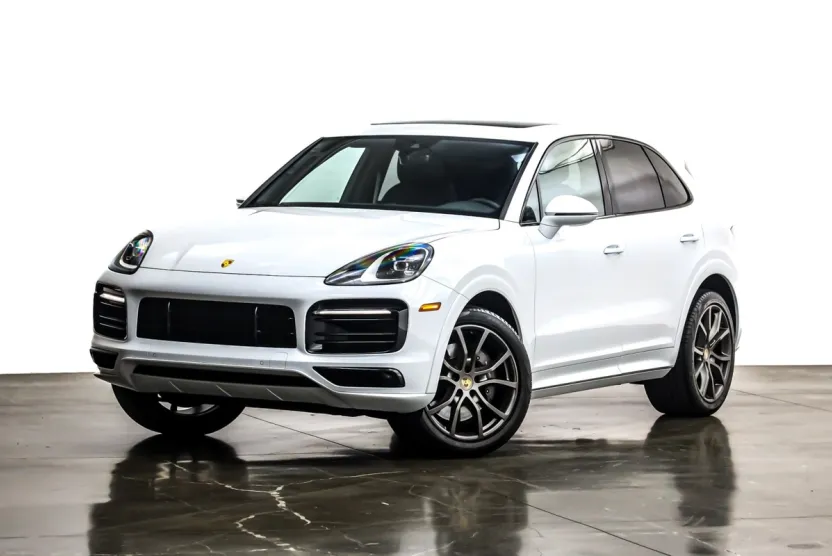 2023 Porsche Cayenne Platinum Edition photo 1