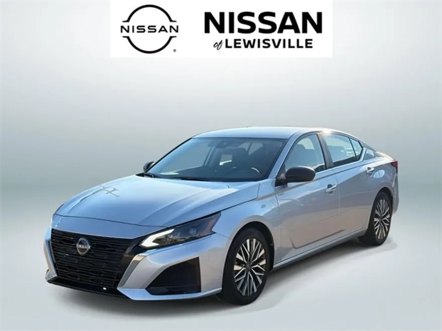 2024 Nissan Altima 2.5 SV photo 1