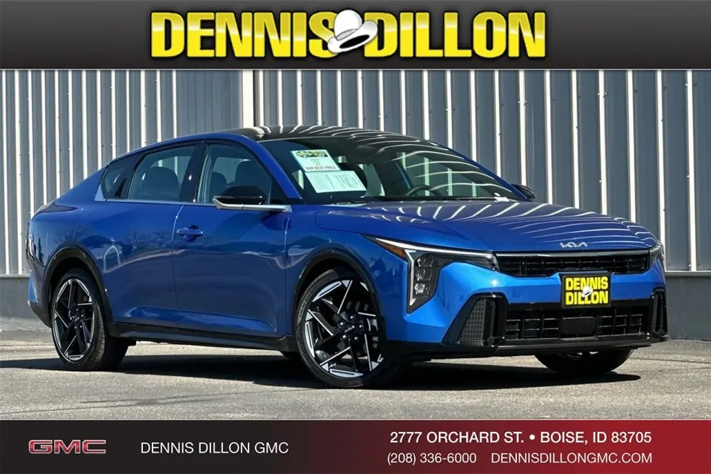 2025 Kia K4 GT-Line photo 1