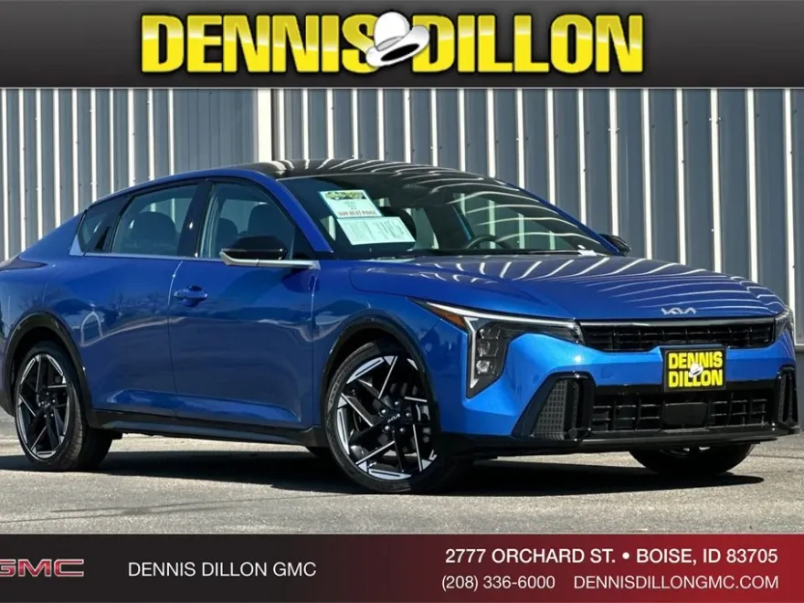 2025 Kia K4 GT-Line photo 1