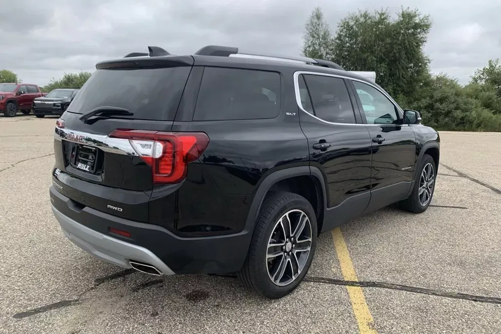 2023 Gmc Acadia SLT photo 1
