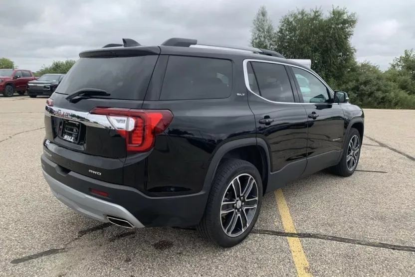 2023 Gmc Acadia SLT photo 1