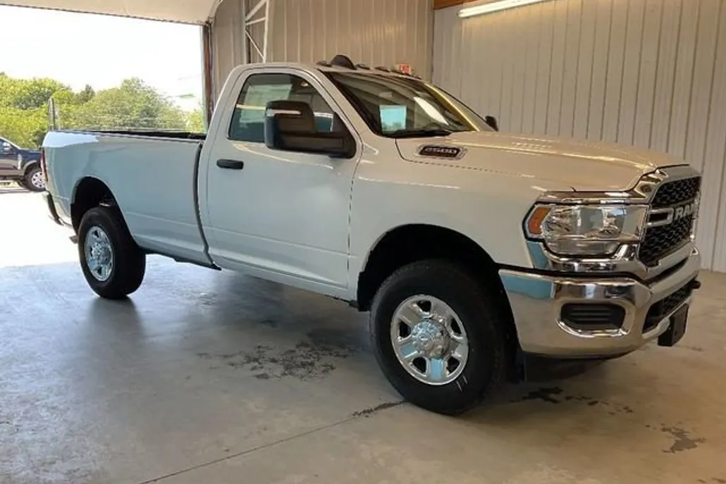 2024 Ram 2500 Tradesman photo 1