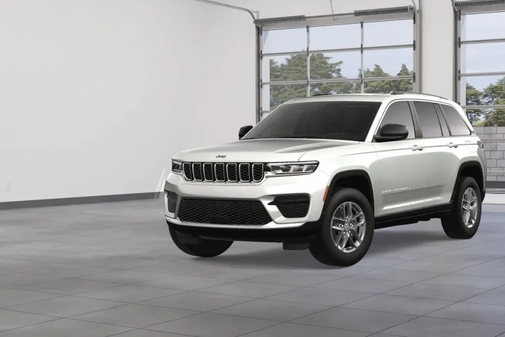 2025 Jeep Grand Cherokee Laredo photo 1
