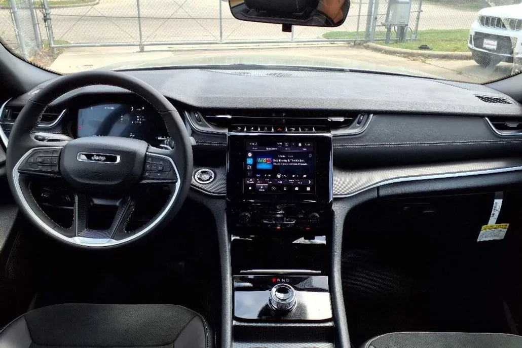 2025 Jeep Grand Cherokee Altitude X photo 1