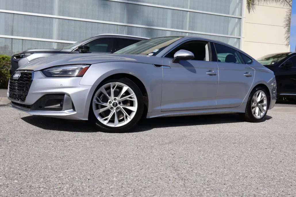 2021 Audi A5 Premium photo 1