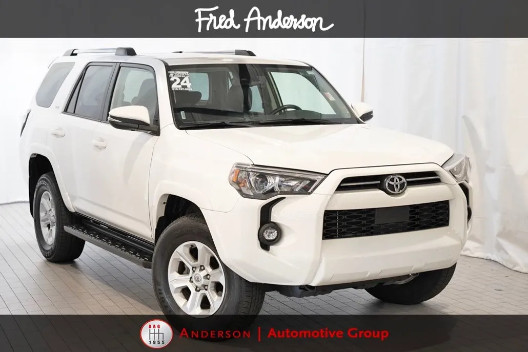 2024 Toyota 4Runner SR5 Premium photo 1