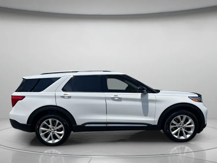 2023 Ford Explorer Platinum photo 1