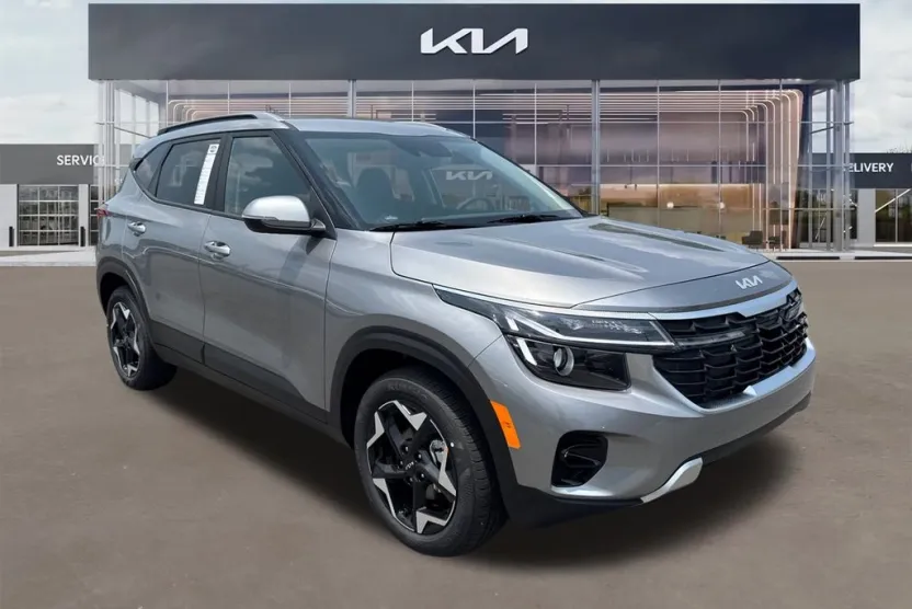 2025 Kia Seltos S photo 1