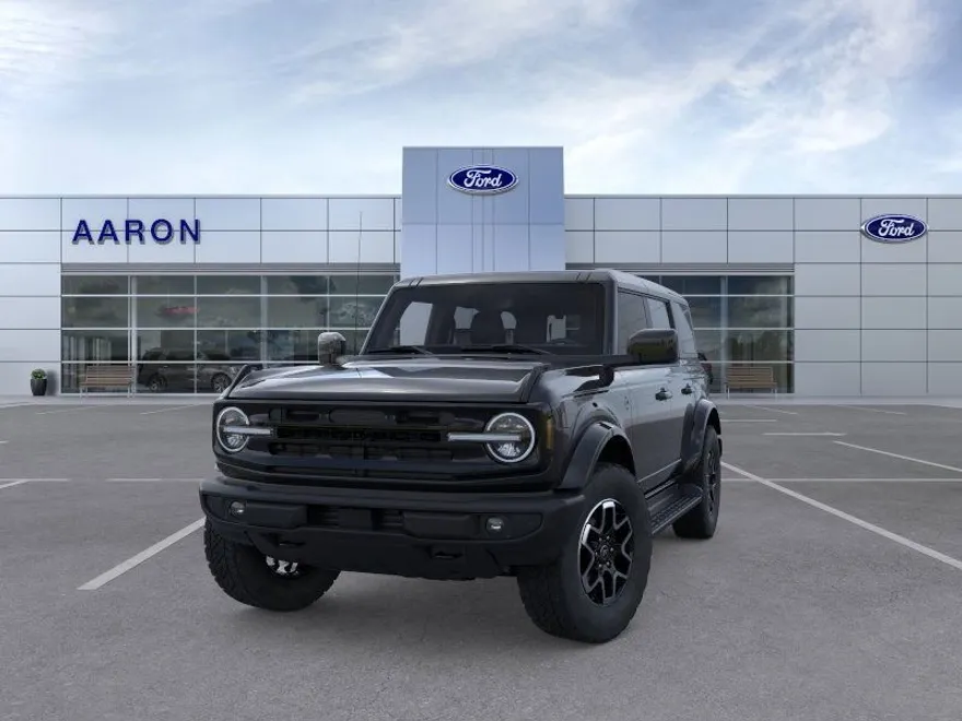 2025 Ford Bronco Outer Banks photo 1