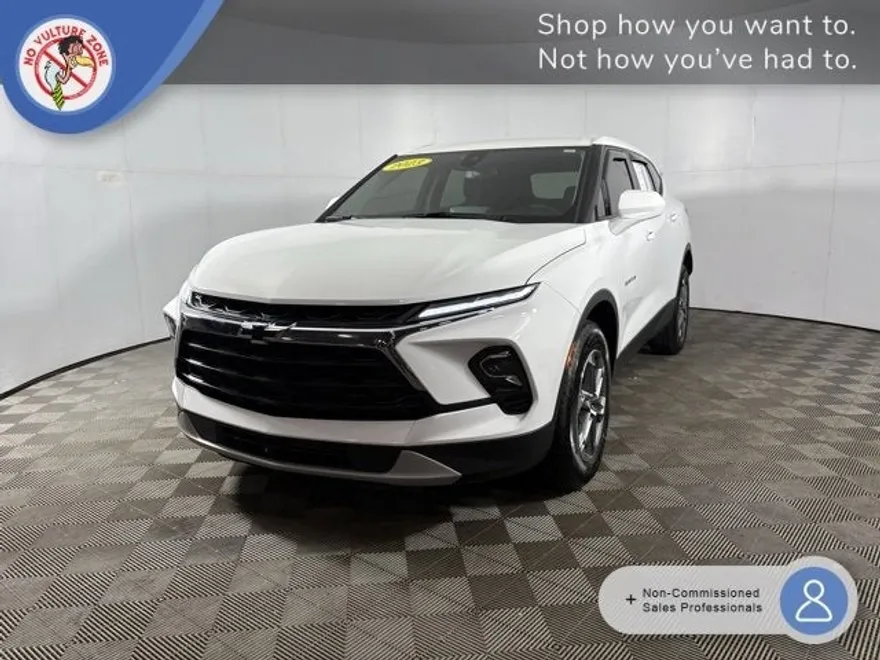2023 Chevrolet Blazer 2LT photo 1