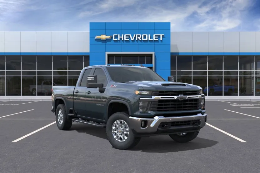 2026 Chevrolet Silverado 2500HD LT photo 1