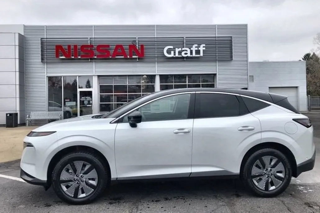 2025 Nissan Murano SL photo 1