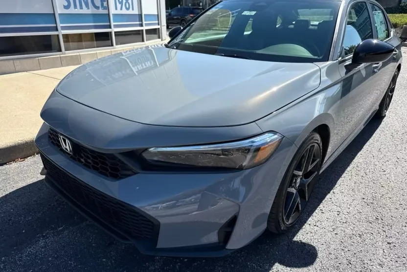 2026 Honda Civic Sport photo 1