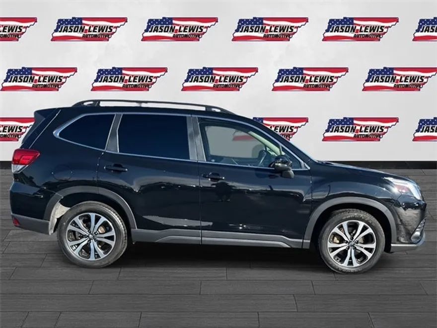 2022 Subaru Forester Limited photo 1