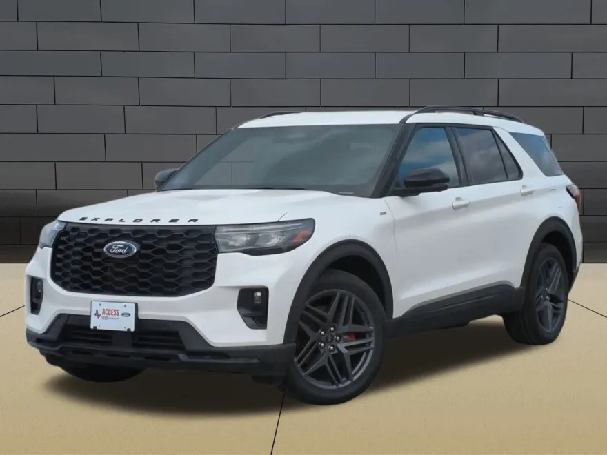 2025 Ford Explorer ST-Line photo 1
