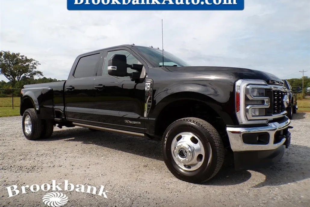 2024 Ford F-350 photo 1