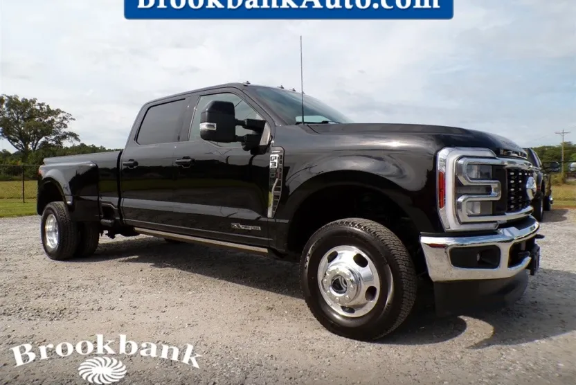 2024 Ford F-350 photo 1