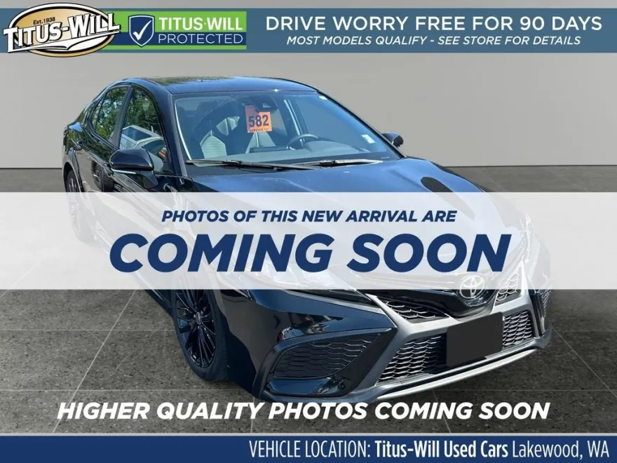 2022 Toyota Camry SE photo 1
