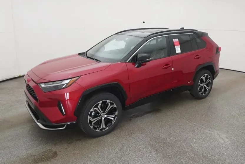 2025 Toyota RAV4 Hybrid XSE photo 1