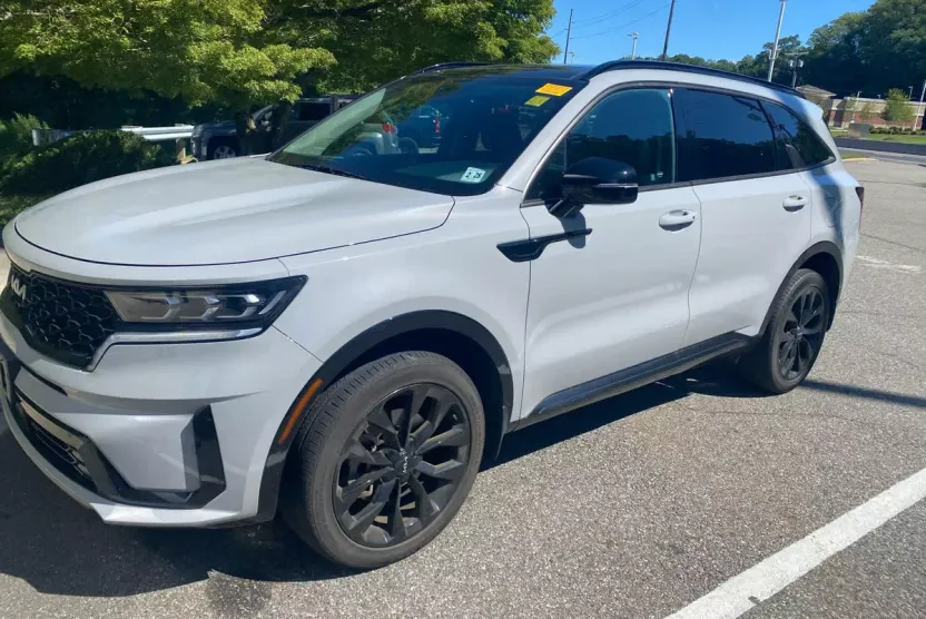 2023 Kia Sorento SX photo 1