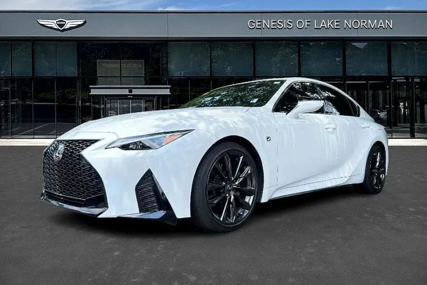 2024 Lexus IS 300 F SPORT photo 1