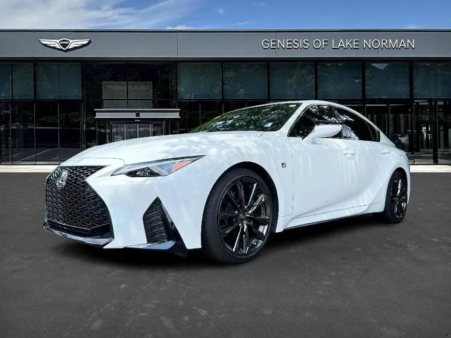 2024 Lexus IS 300 F SPORT photo 1