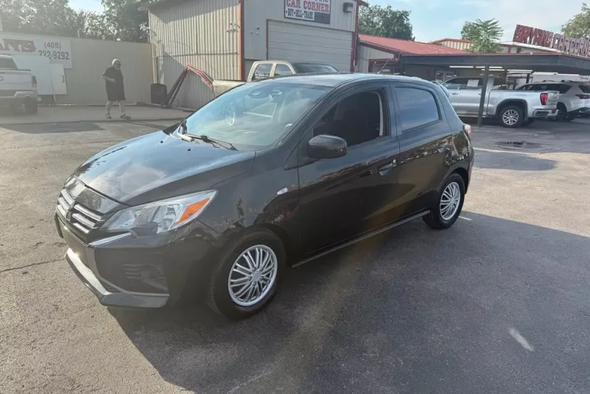 2021 Mitsubishi Mirage ES LE SE photo 1