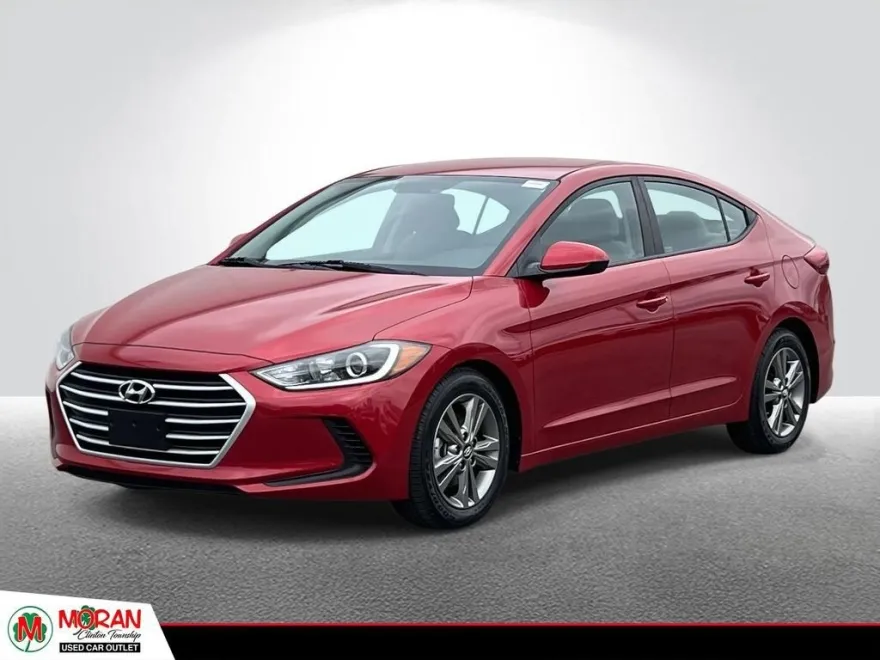 2018 Hyundai Elantra SEL photo 1