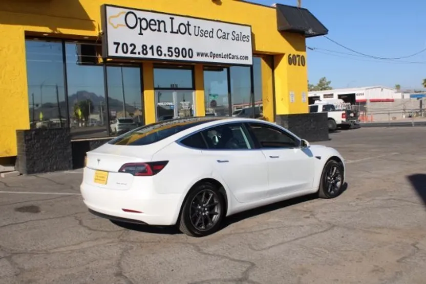 2019 Tesla Model 3 Long Range Performance photo 1