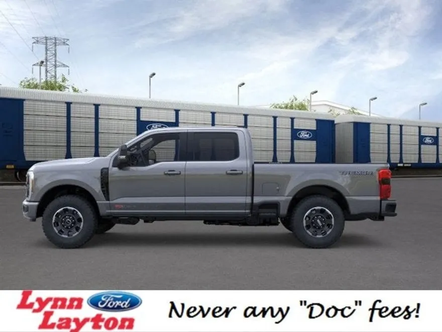 2026 Ford F-250 Lariat photo 1