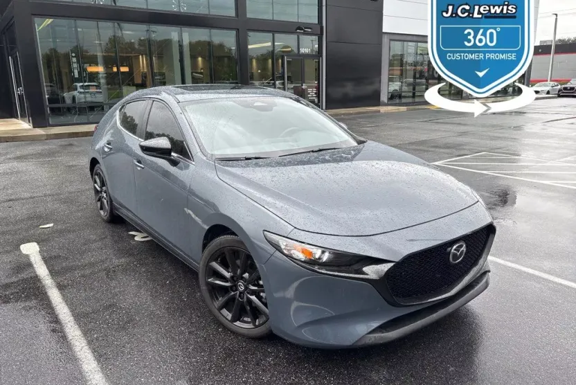 2024 Mazda Mazda3 Hatchback 2.5 s Carbon photo 1