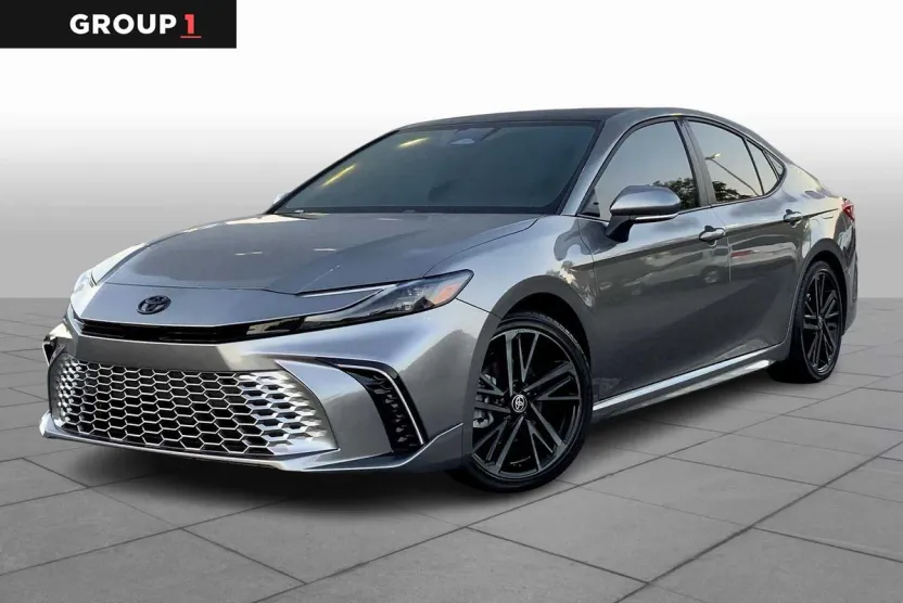 2025 Toyota Camry XSE photo 1