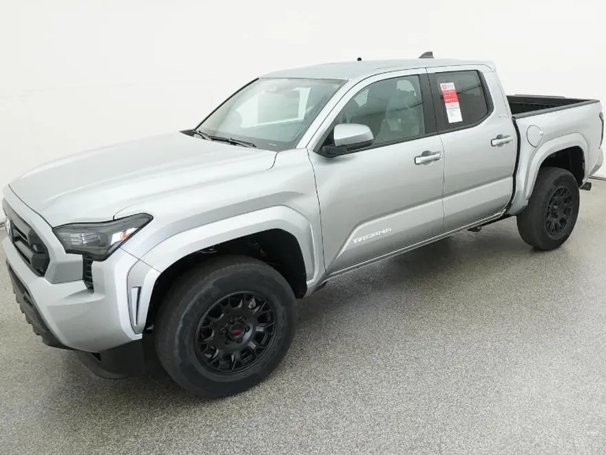 2025 Toyota Tacoma SR5 Double Cab photo 1