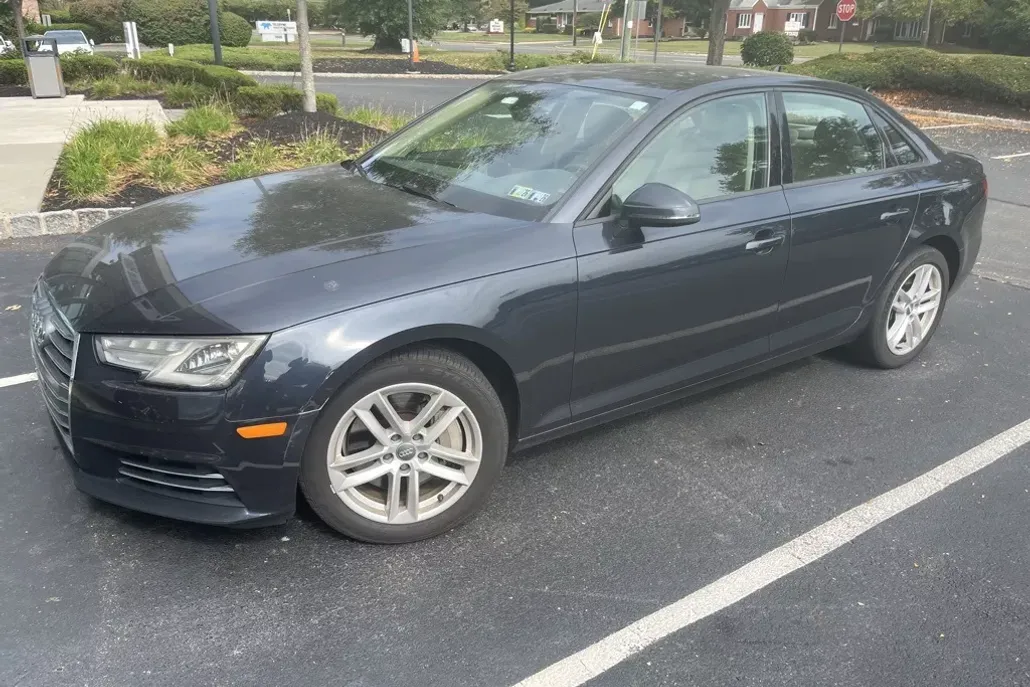 2017 Audi A4 2.0T Premium Quattro photo 1