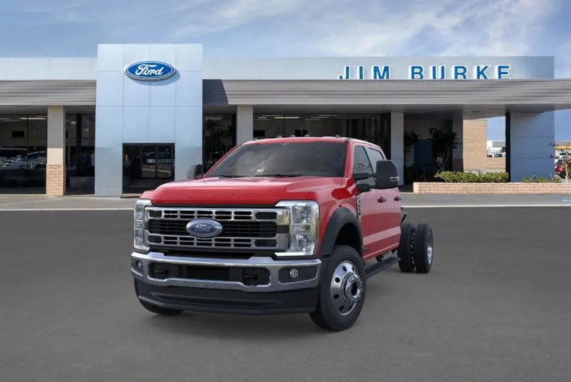 2025 Ford F-550 XLT photo 1