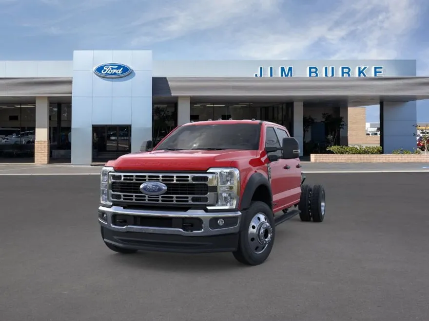 2025 Ford F-550 XLT photo 1