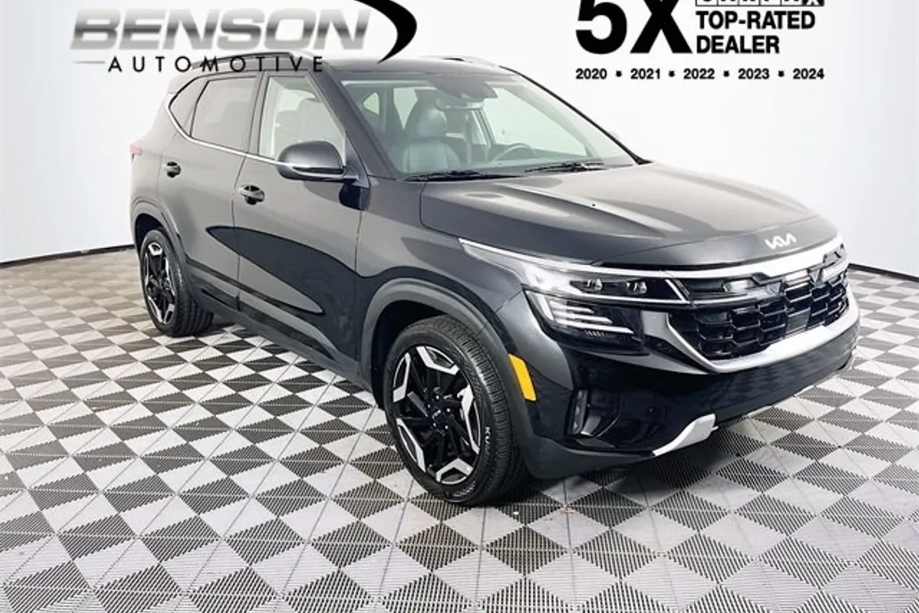 2024 Kia Seltos SX photo 1