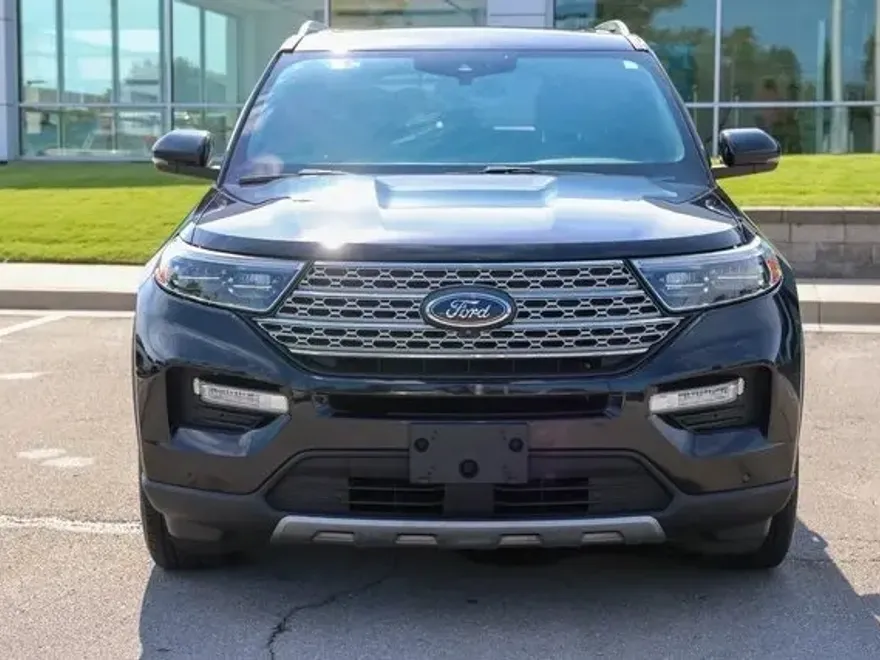 2020 Ford Explorer Limited photo 1