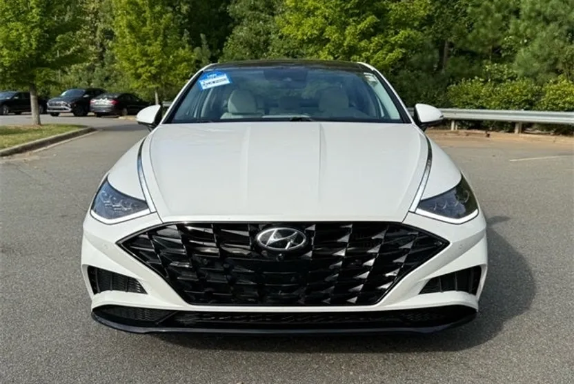 2022 Hyundai Sonata Limited photo 1