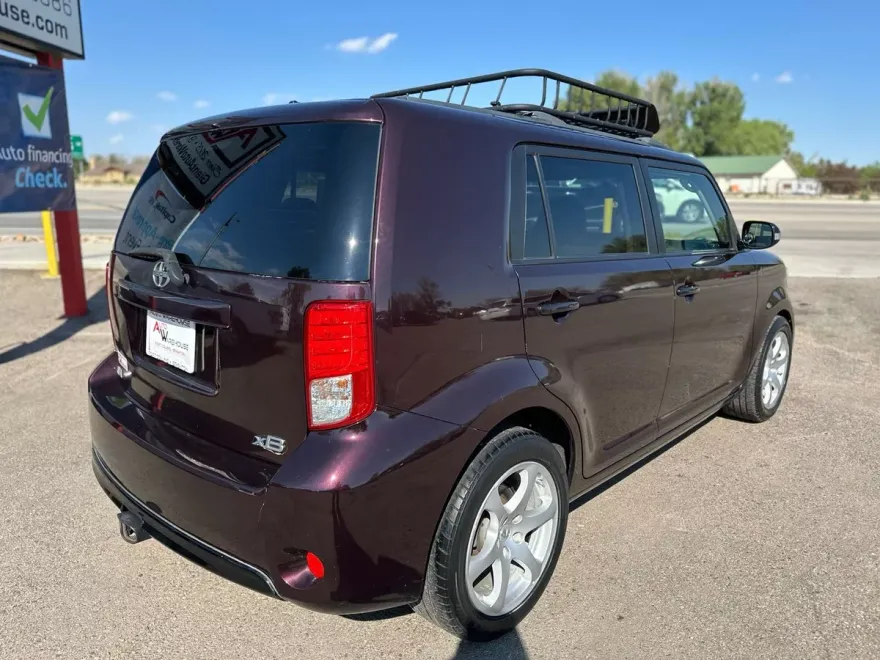 2015 Scion xB Base photo 3