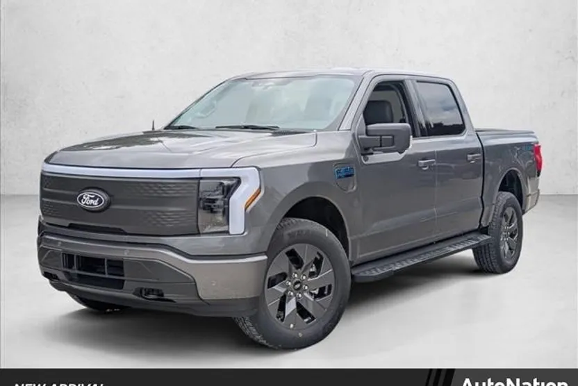 2025 Ford F-150 Lightning photo 1