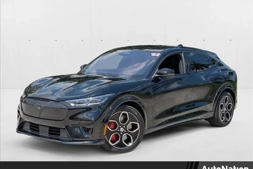 2022 Ford Mustang Mach-E GT photo 1