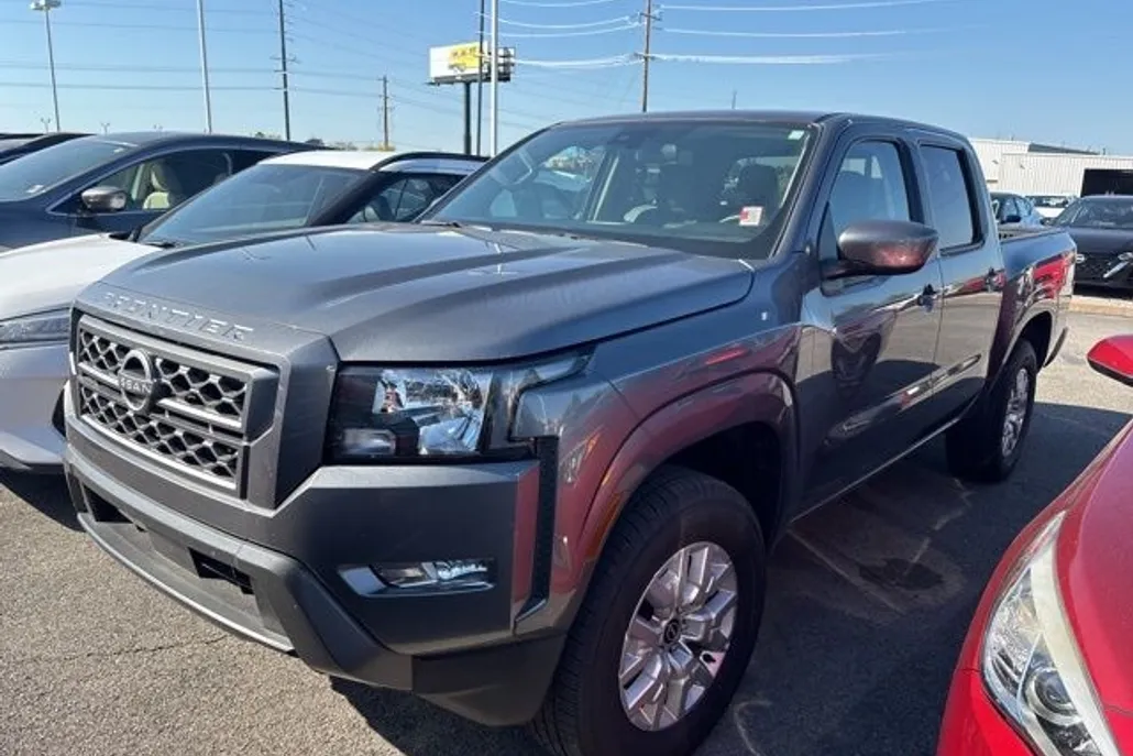 2024 Nissan Frontier SV photo 1