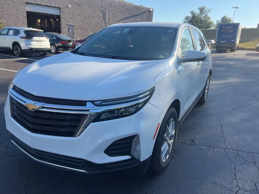 2023 Chevrolet Equinox photo 1