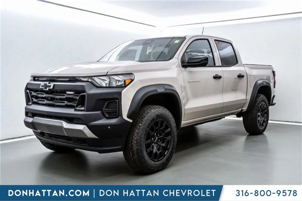 2026 Chevrolet Colorado Trail Boss photo 1