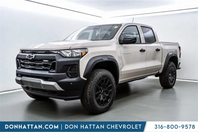 2026 Chevrolet Colorado Trail Boss photo 1